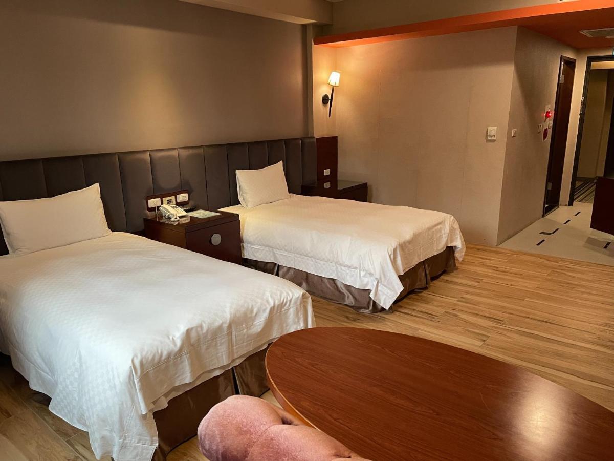 Chia Shih Pao Hotel Taibao Buitenkant foto