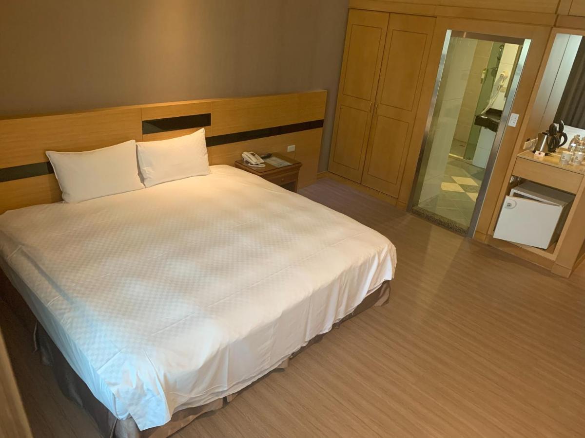 Chia Shih Pao Hotel Taibao Buitenkant foto