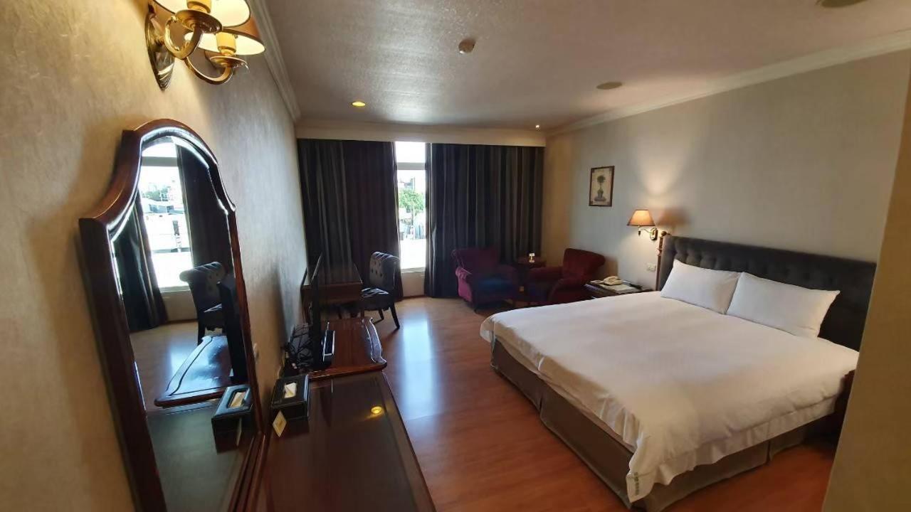 Chia Shih Pao Hotel Taibao Buitenkant foto