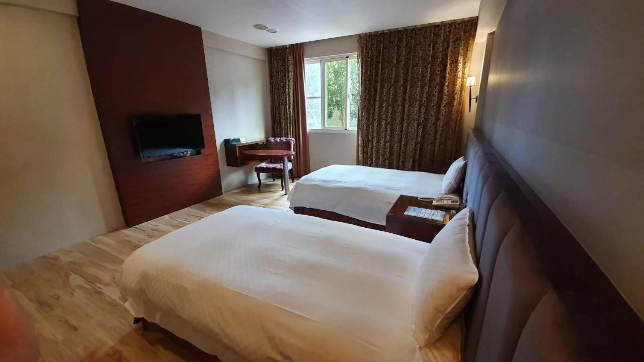 Chia Shih Pao Hotel Taibao Buitenkant foto