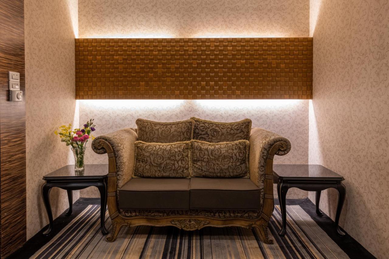 Chia Shih Pao Hotel Taibao Buitenkant foto