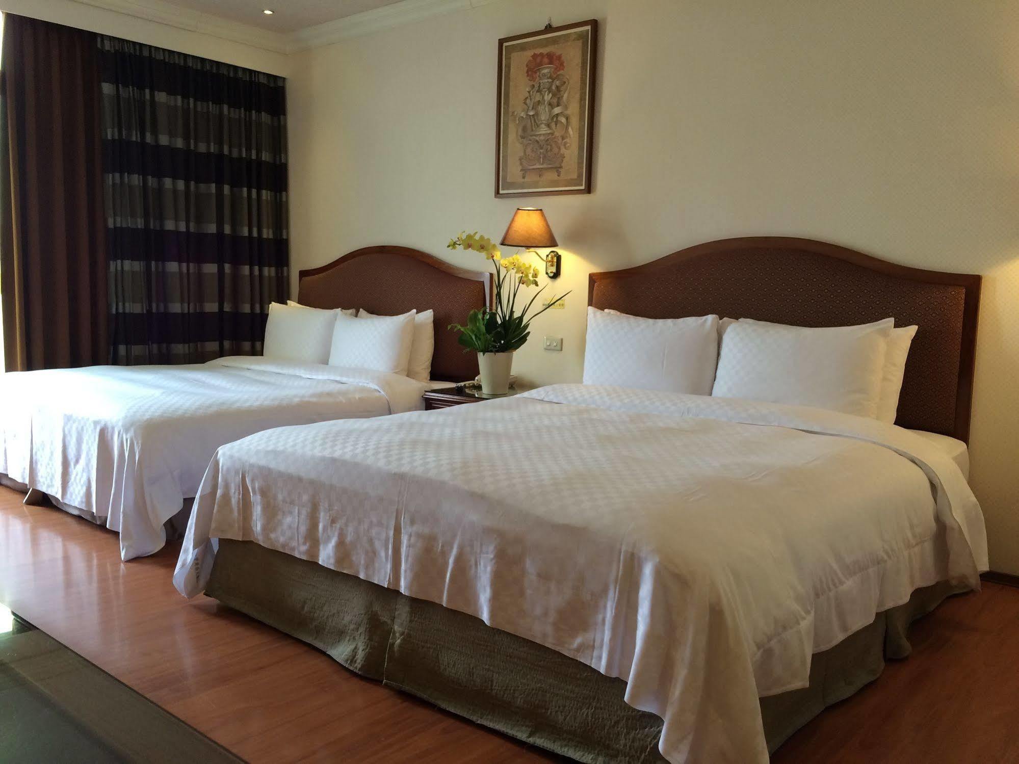 Chia Shih Pao Hotel Taibao Buitenkant foto